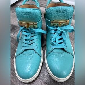 No longer wear then used to be his favorite shoes.